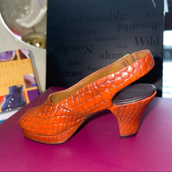 Just The Right Shoe by Raine In Scale - Picture 3 of 9